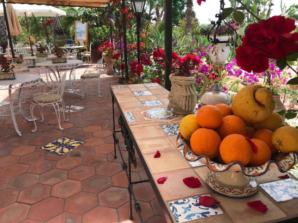 타오르미나 La Capanna Di Giuseppe E Maria B&B 외부 사진